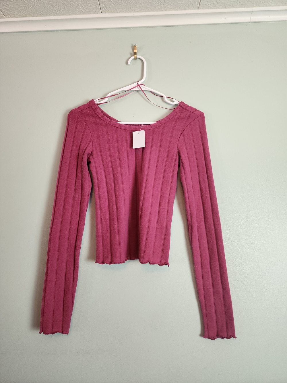 Freshman Ribbed Off-Shoulder Long Sleeve Top in Mauve Pink